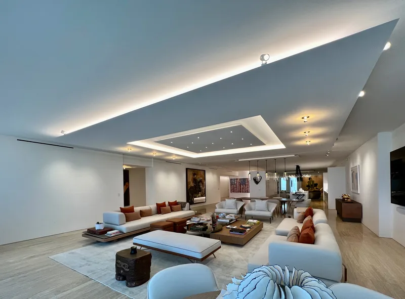 Luxury Apartment, source image 3 of 6